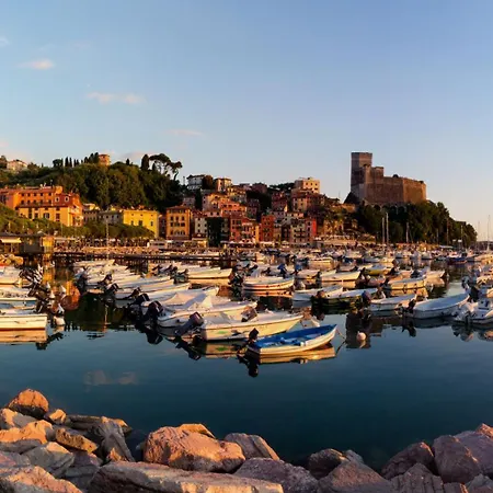 Libeccio 1 - & Parking Apartment *